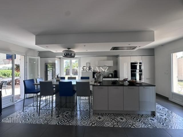 Vente Maison 5 pièces 117 m2 Saint Emilion