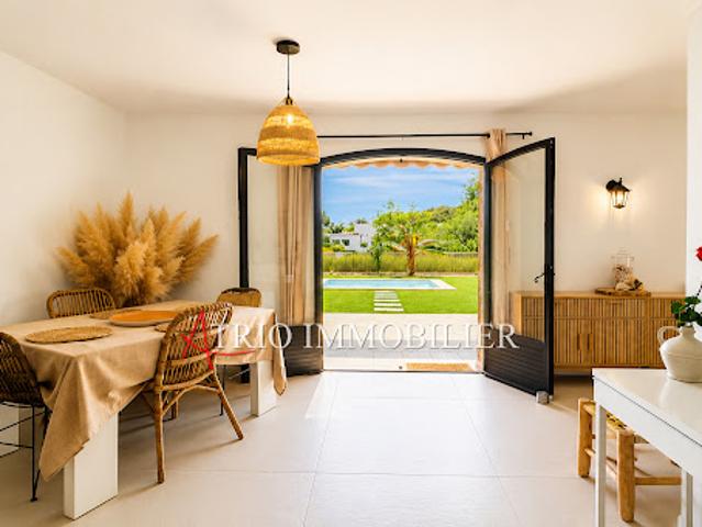Vente Maison 5 pièces 117.3 m2 Saint Laurent du Var