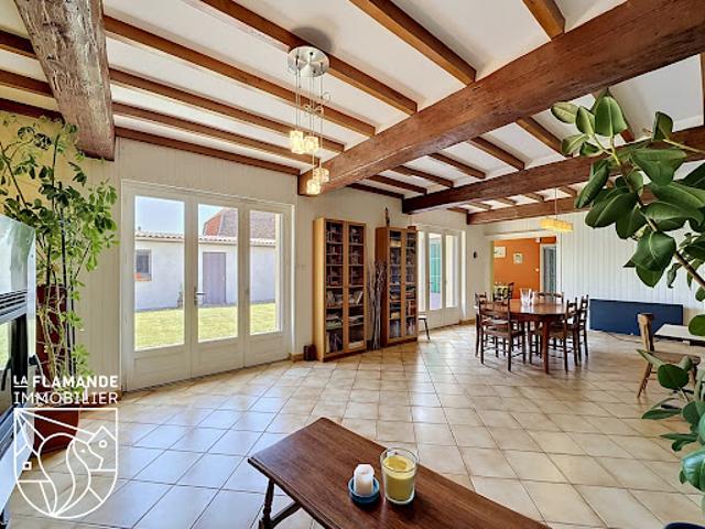 Vente Maison 5 pièces 118 m2 Morbecque