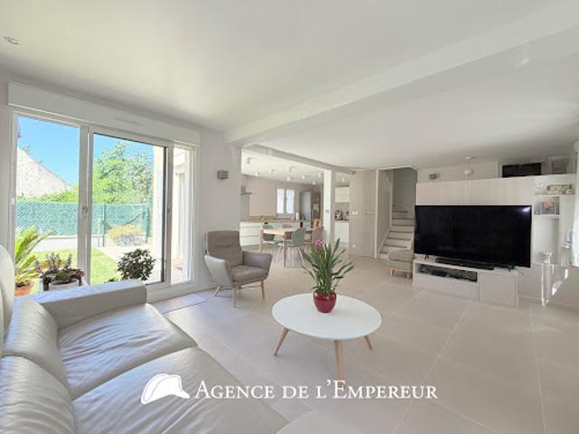 Vente Maison 5 pièces 118 m2 Nanterre
