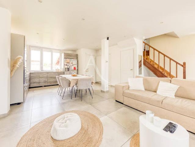 Vente Maison 5 pièces 118 m2 Ozoir la ferriere