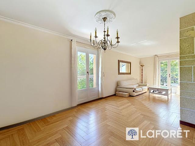 Vente Maison 5 pièces 118 m2 Champagne au Mont d'Or