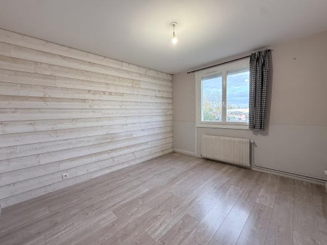 Vente Maison 5 pièces 118 m2 Saint Doulchard