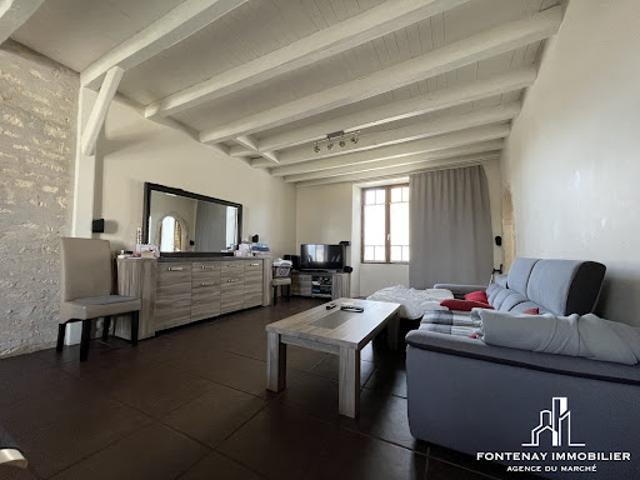 Vente Maison 5 pièces 118 m2 Saint Hilaire des Loges
