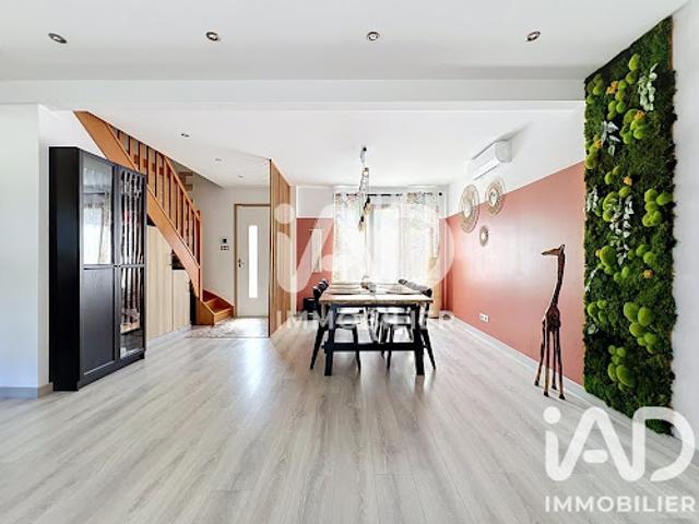 Vente Maison 5 pièces 110 m2 Chevry Cossigny