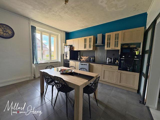 Vente Maison 5 pièces 110 m2 Ciry le Noble