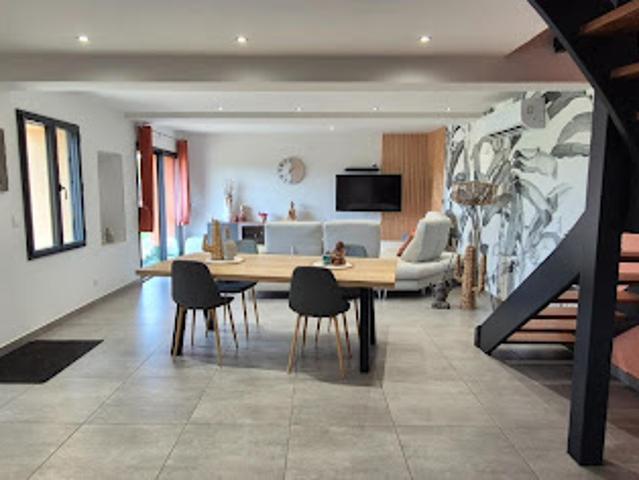 Vente Maison 5 pièces 110 m2 Gréez sur Roc