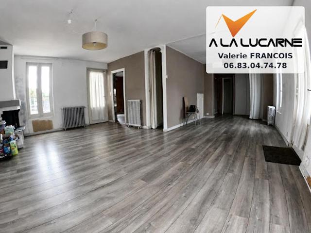 Vente Maison 5 pièces 110 m2 Le Lardin Saint Lazare