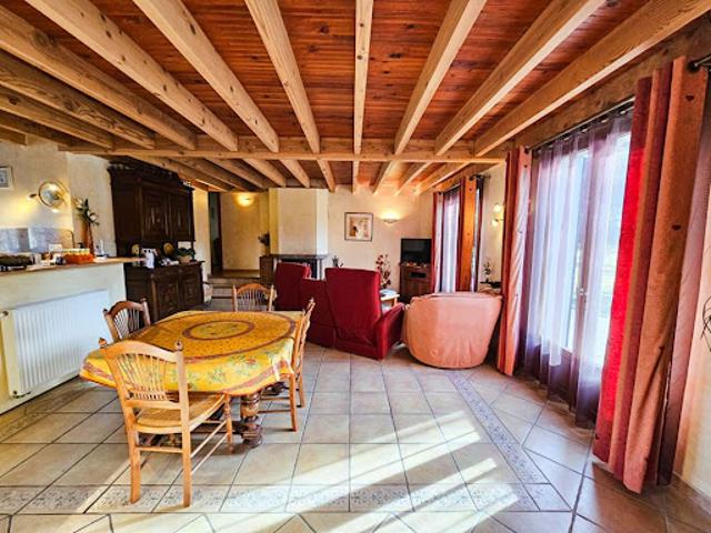 Vente Maison 5 pièces 110 m2 Les Martys