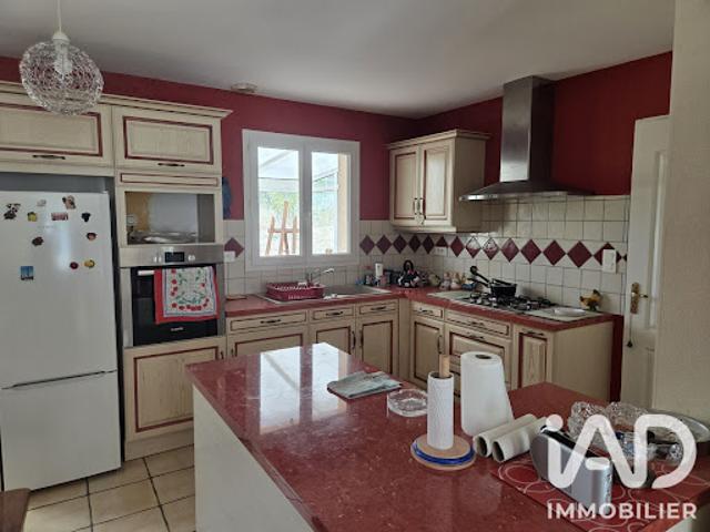 Vente Maison 5 pièces 110 m2 Saint Maixant