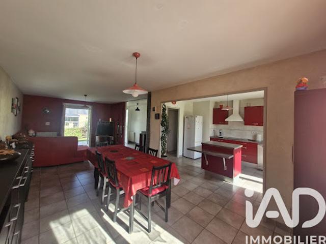 Vente Maison 5 pièces 110 m2 Saint Cyr la Lande