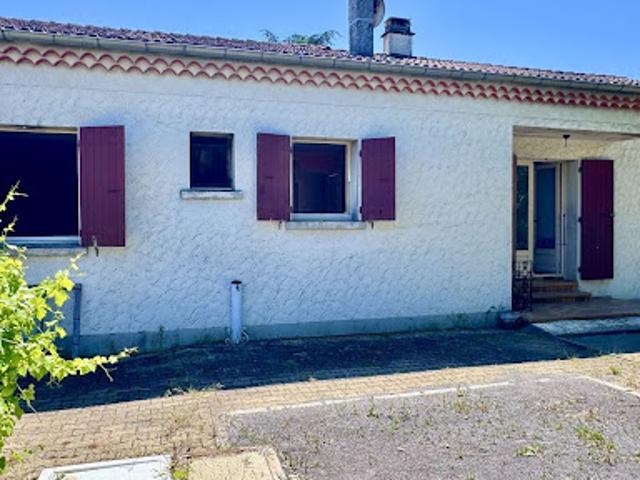 Vente Maison 5 pièces 110 m2 Saint Etienne de Fontbellon