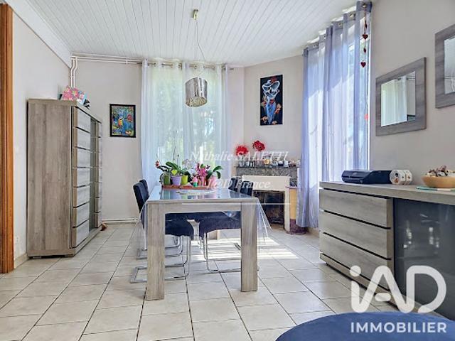 Vente Maison 5 pièces 110 m2 Saint Hilaire de Lusignan