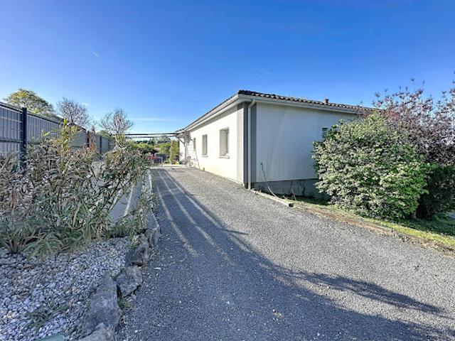 Vente Maison 5 pièces 110 m2 Saint Pierre Lafeuille
