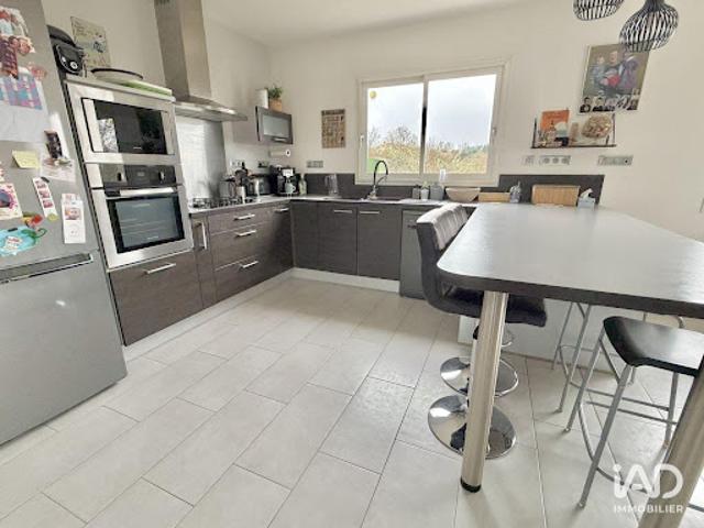 Vente Maison 5 pièces 110 m2 Saint Pierre Lafeuille