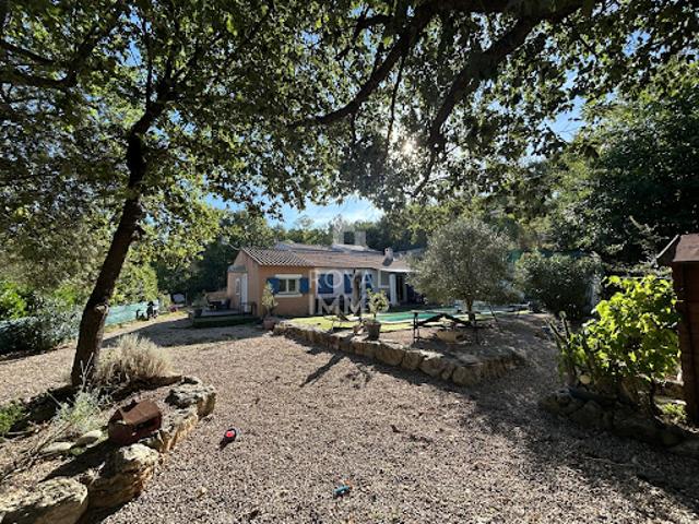 Vente Maison 5 pièces 110 m2 Sainte Anastasie sur Issole