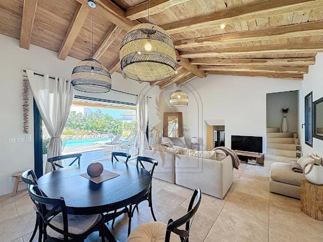 Vente Maison 5 pièces 110 m2 Sainte lucie de porto vecchio