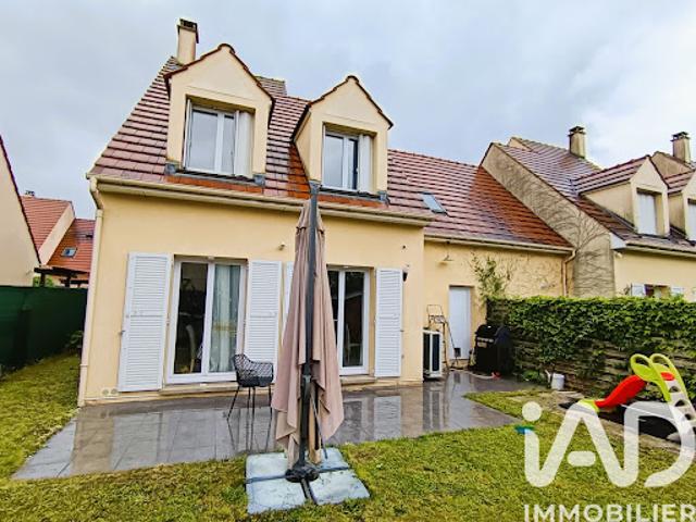 Vente Maison 5 pièces 110 m2 Savigny le Temple