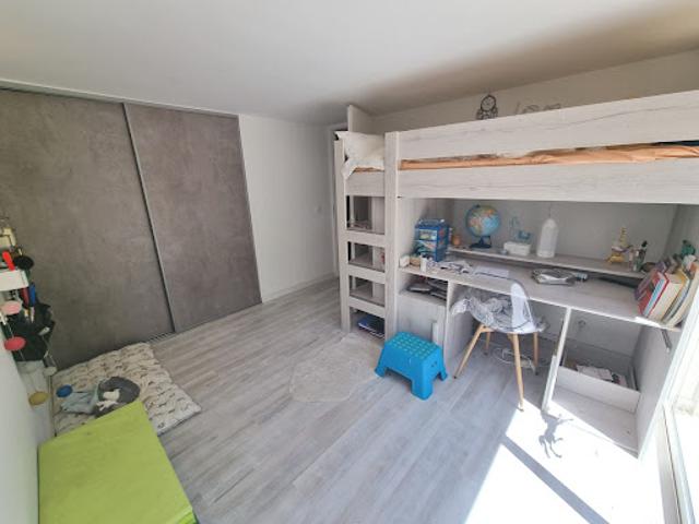 Vente Villa 5 pièces 110.5 m2 Lauris