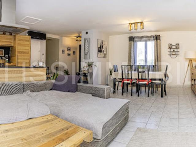 Vente Maison 5 pièces 111 m2 Alleins