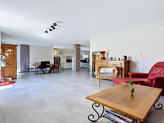 Vente Maison 5 pièces 111 m2 Feyzin