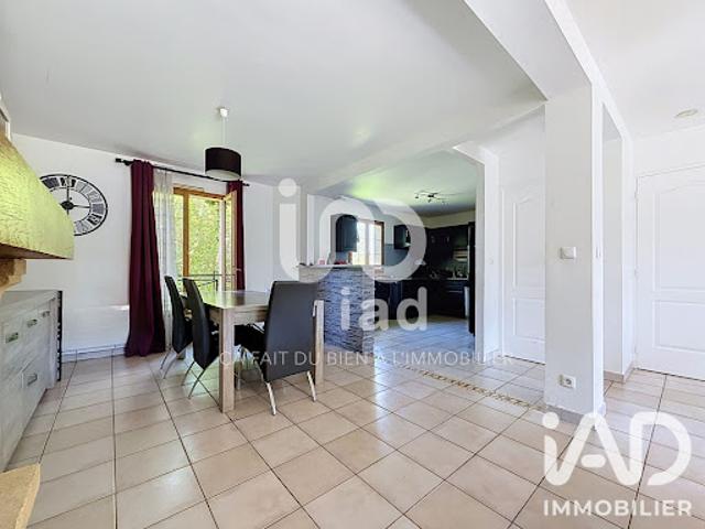 Vente Maison 5 pièces 111 m2 Quincy sous Sénart