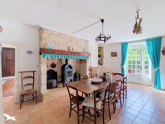 Vente Maison 5 pièces 111 m2 Saint germain des pres