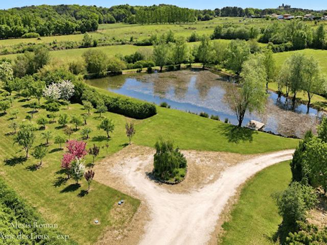 Vente Maison 5 pièces 111 m2 Villefranche de Lonchat