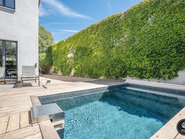 Vente Maison 5 pièces 112 m2 Marseille 8ème