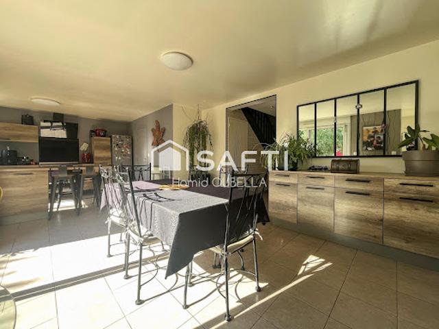 Vente Maison 5 pièces 112 m2 Evron