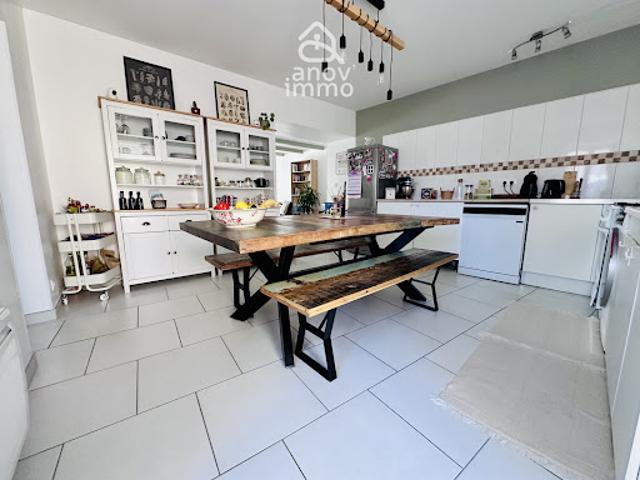 Vente Maison 5 pièces 112.46 m2 Mosnac Saint Simeux