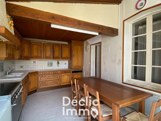 Vente Maison 5 pièces 113 m2 Saint Même les Carrières