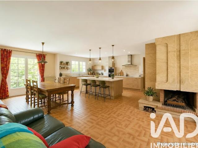 Vente Maison 5 pièces 124 m2 Merignac