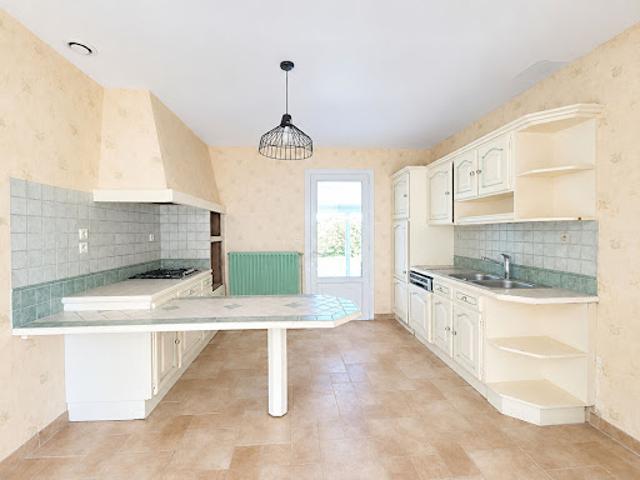 Vente Maison 5 pièces 124 m2 Châteaubernard