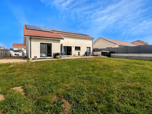 Vente Maison 5 pièces 124 m2 Vézeronce Curtin
