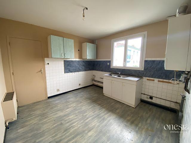 Vente Maison 5 pièces 124.75 m2 Oloron Sainte Marie