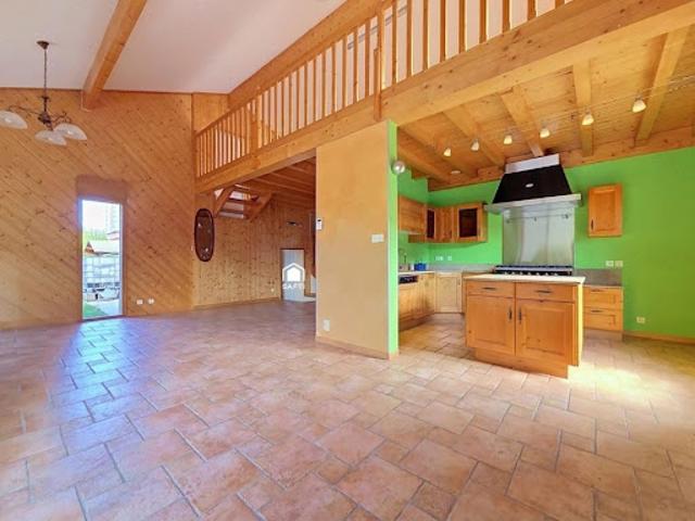 Vente Maison 5 pièces 125 m2 Meyrié