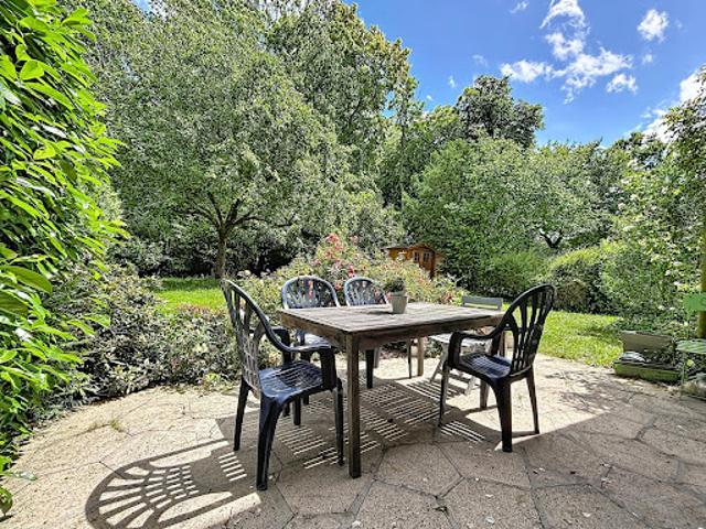 Vente Maison 5 pièces 125 m2 Le Mesnil Saint Denis