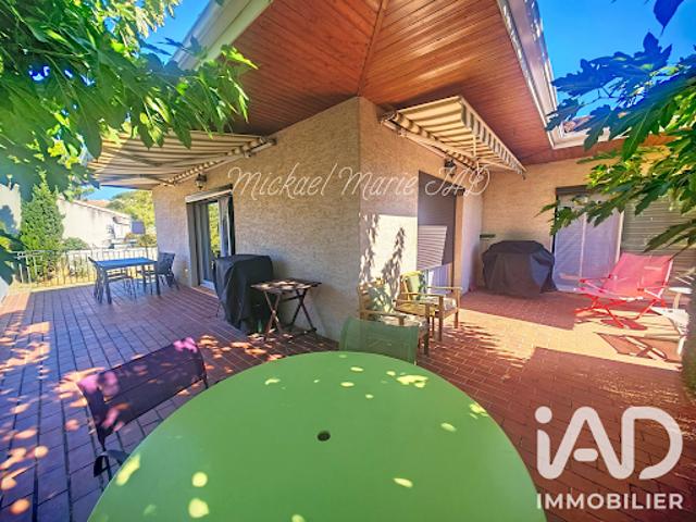 Vente Maison 5 pièces 125 m2 Saint Geniès de Fontedit
