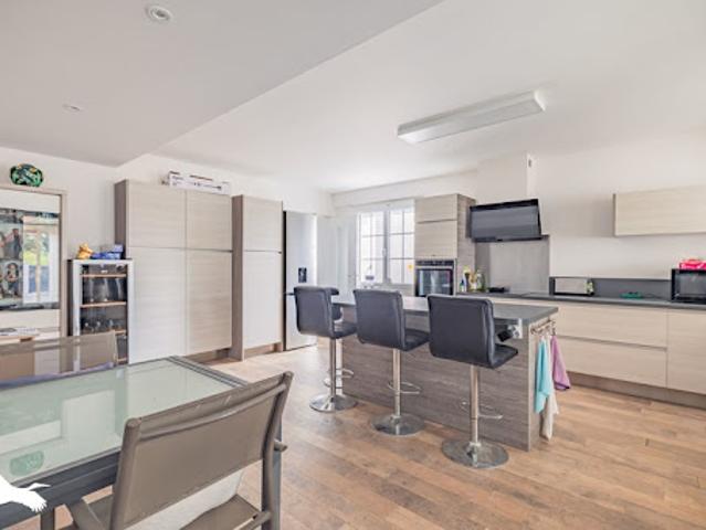 Vente Maison 5 pièces 125 m2 Tonnay Charente
