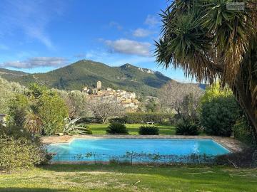 Vente Maison 5 pièces 126 m2 Le Revest les Eaux