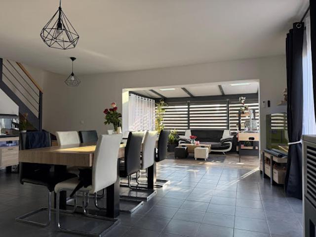 Vente Maison 5 pièces 126 m2 Saint Jouin