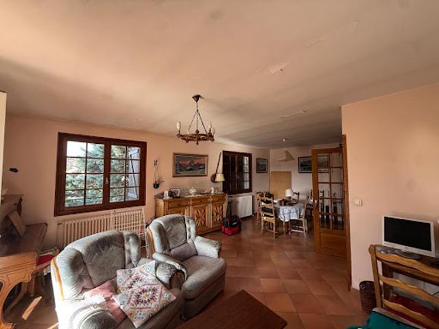 Vente Maison 5 pièces 126 m2 Savigny