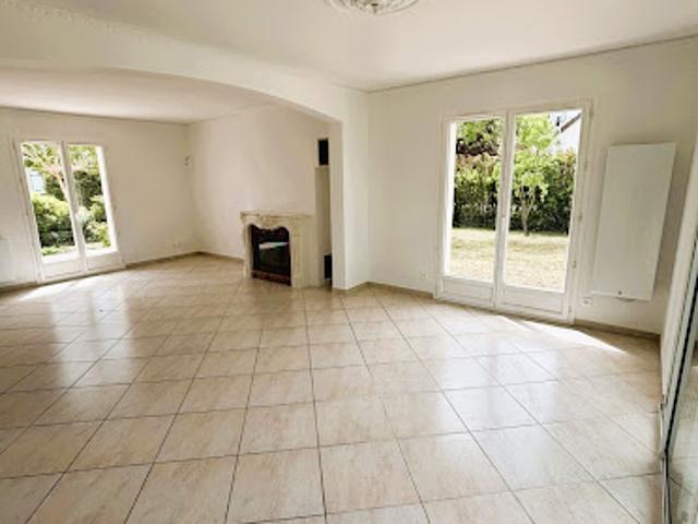 Vente Maison 5 pièces 126 m2 Yzeures sur Creuse