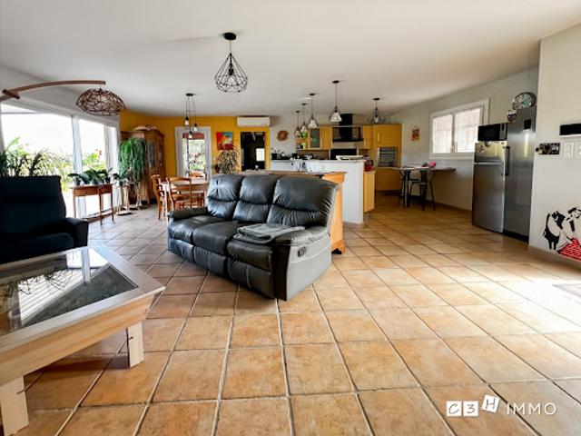 Vente Maison 5 pièces 127 m2 Longages