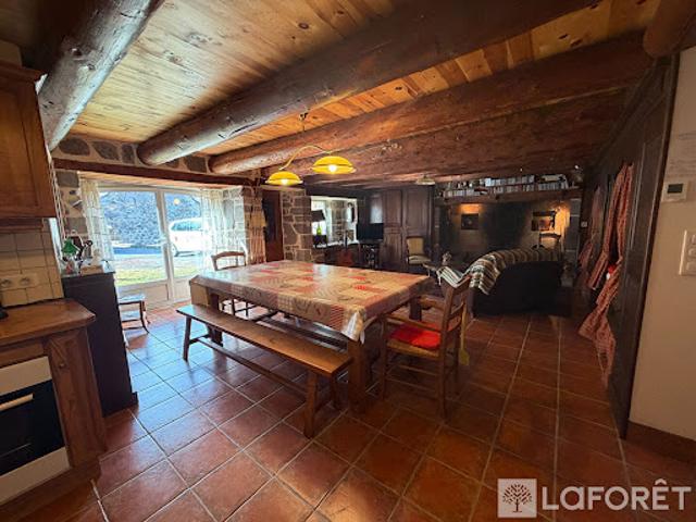Vente Maison 5 pièces 127.04 m2 Albepierre Bredons