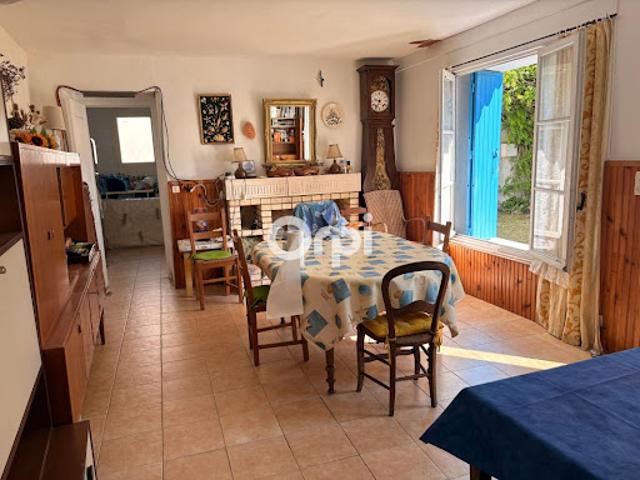 Vente Maison 5 pièces 127.92 m2 Saint Just Luzac