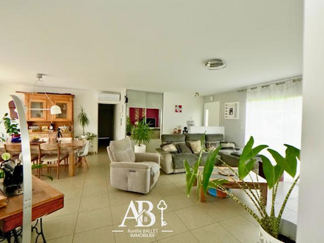 Vente Maison 5 pièces 128 m2 Le Pian Médoc