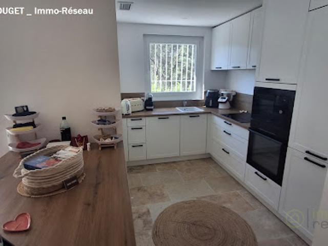 Vente Maison 5 pièces 128 m2 Le Revest les Eaux