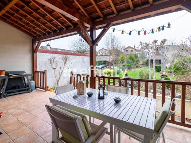 Vente Maison 5 pièces 128.35 m2 Villeneuve le Roi